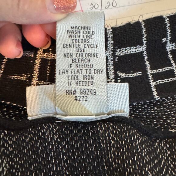 Catherines EUC 2X Long Open Knit Vest Black White Y2K Layering Cardigan Duster - Picture 10 of 10